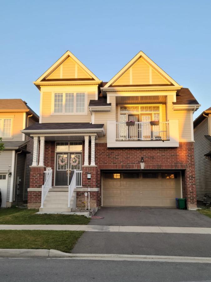Niagara- Beautiful Cozy Sunfilled Big Complete House Minutes Drive From Falls Villa Thorold Dış mekan fotoğraf